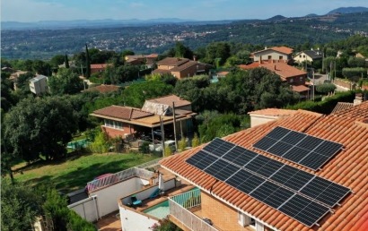 ¡España brilla con diez millones de tejados solares!