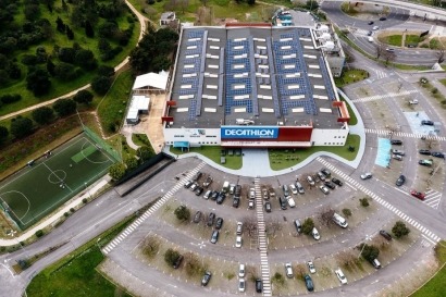 Decathlon instalara 80 proyectos de autoconsumo en seis paises europeos.jpg