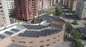 Iberdrola facilita el autoconsumo de renovables en Extremadura con cerca.jpg