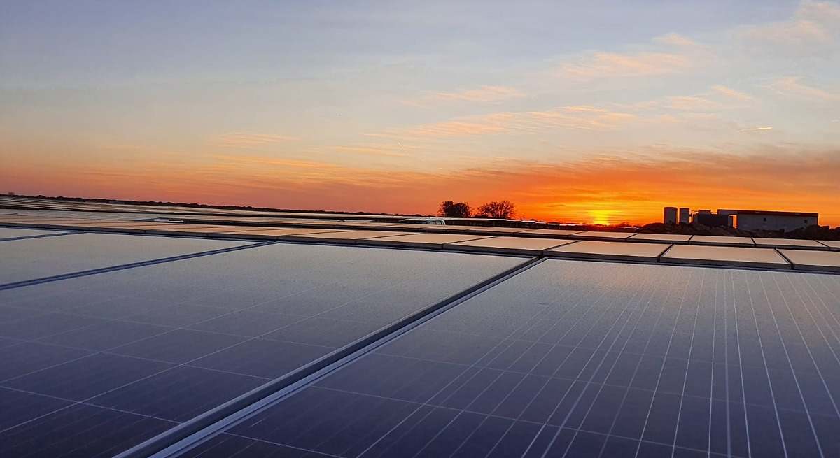 La griega Metka promueve una planta fotovoltaica de 150 MW.jpeg