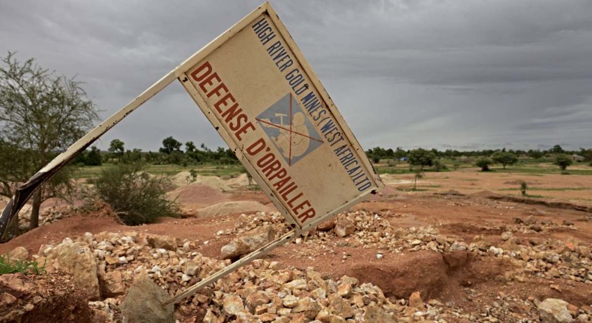 La junta militar de Burkina Faso continua con la nacionalización de las minas