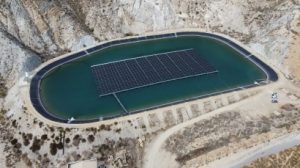 La fotovoltaica flotante se abre camino en el campo espanol.jpg