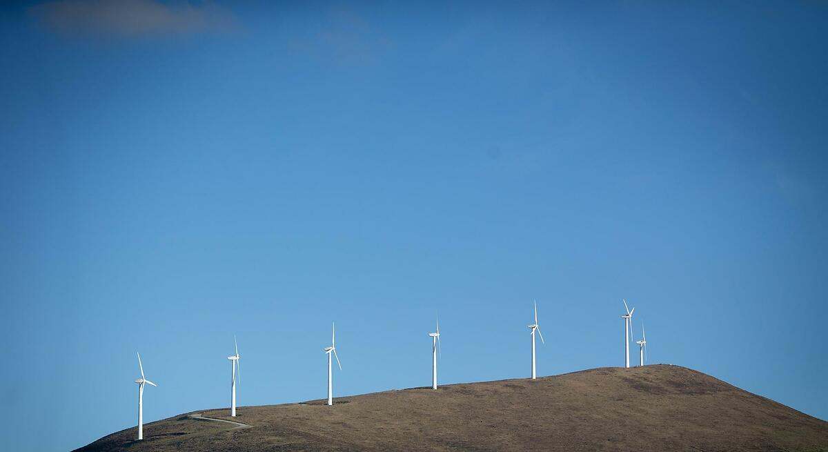 Los promotores eólicos deben garantizar acuerdos con empresas gallegas por 50% de energía