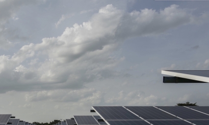 Energía solar en Sevilla: Ansasol estrena parque fotovoltaico con baterías