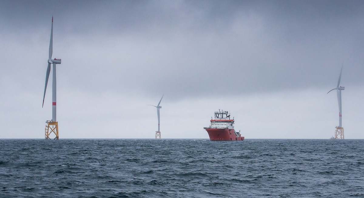 Iberdrola invierte 380 millones en eólica marina en Reino Unido