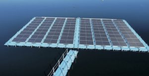 Fotovoltaica flotante esa tecnologia que no solo genera electricidad.jpg